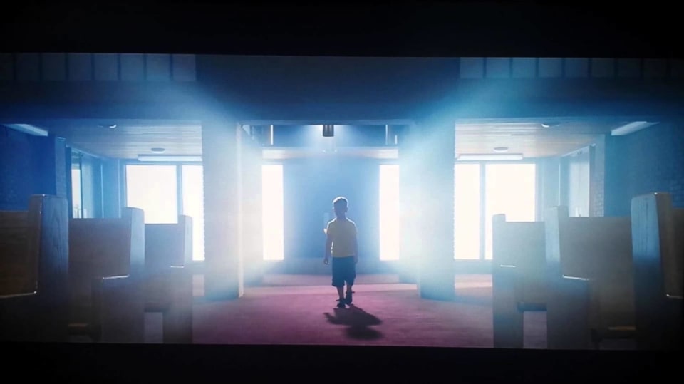 Záběry z filmu Nebe existuje